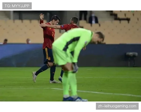 “欧足联将评估新越位规则对边路进攻的潜在影响，或于下赛季测试”